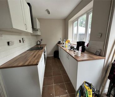2 bedroom terraced house to rent - Photo 2