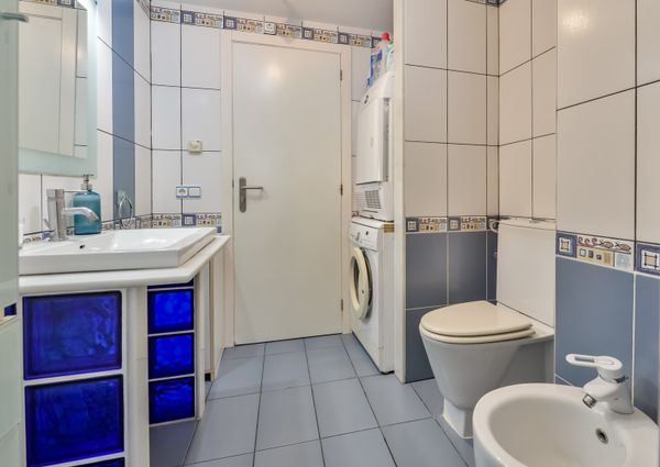 FOR RENT VILLA MORAIRA with 4 bedrooms for LONG TERM NEAR THE BEACH AND THE CITY