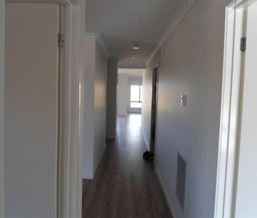 LOVELY 3 BEDROOM HOME - Photo 2