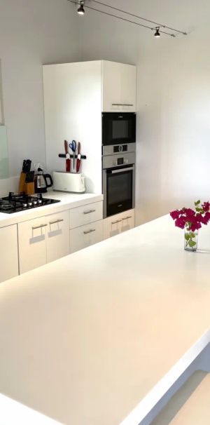 Colombier, 2 Bedrooms Villa for rent - Photo 1