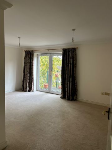 1 Bed Flat, Bryant Court, W3 - Photo 3
