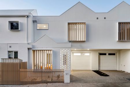 Brand New 3-Bedroom Home in the Heart of Thornbury - Photo 5