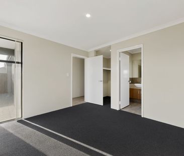 OCEAN BREEZES - Photo 5