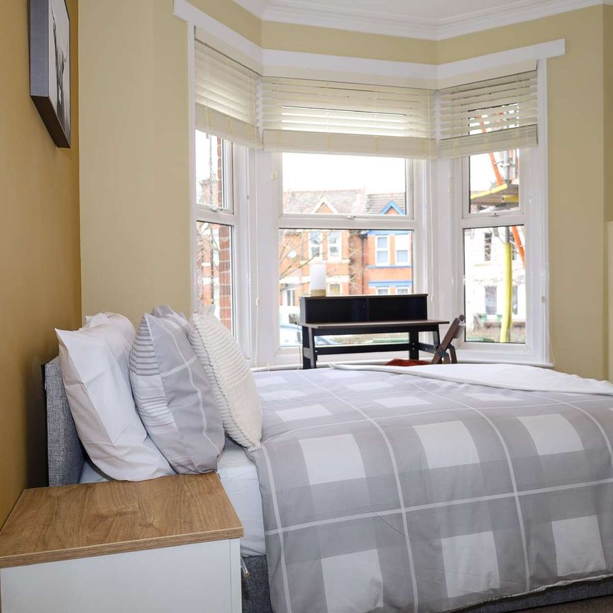 Fabulous referbished property in Portswood - Photo 1