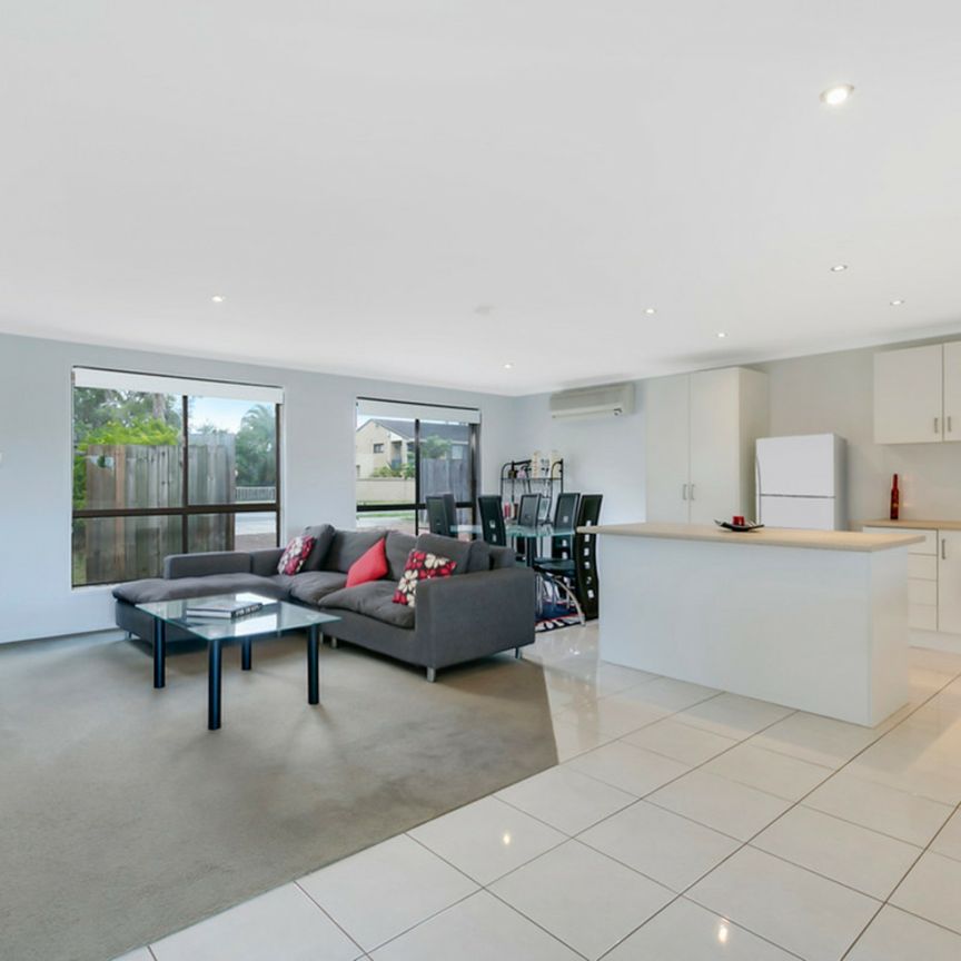 CHARMING 3 BEDROOM HOME CLOSE TO EVERYTHING - Photo 1