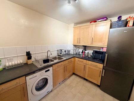 2 bedroom apartment to rent - Photo 5