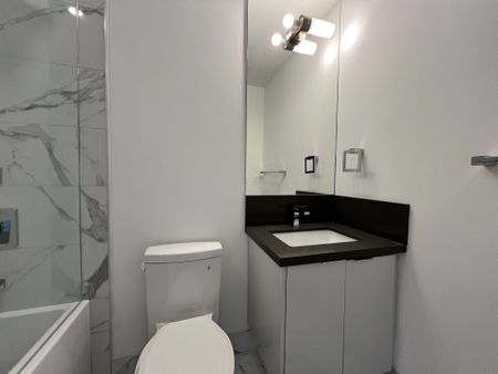 For Lease - 2916 Highway 7 Road Unit# 102W, Vaughan, Ontario - Photo 3