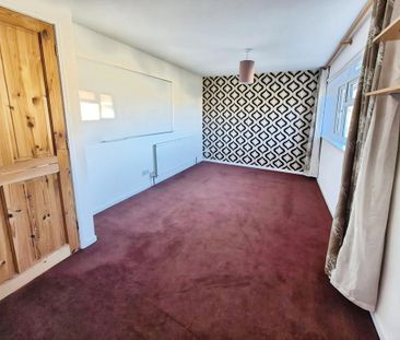 2 bedroom semi-detached house to rent - Photo 6