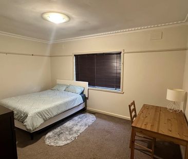 Boronia - Photo 5
