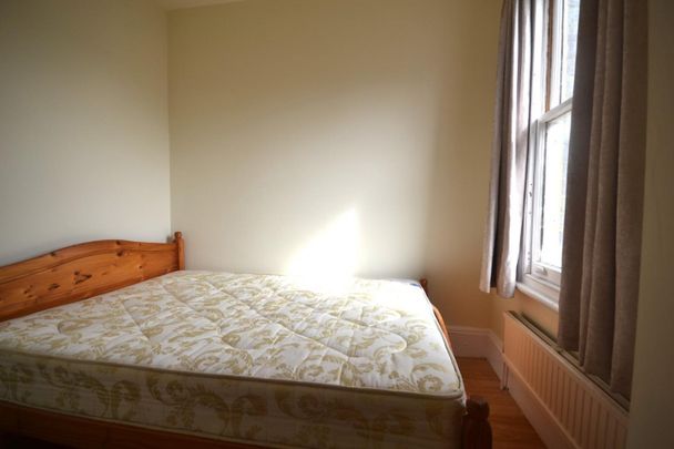1 bedroom Flat To Let - Photo 1