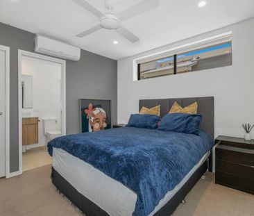 Fully Furnished - Air Con - Great Location - Photo 6