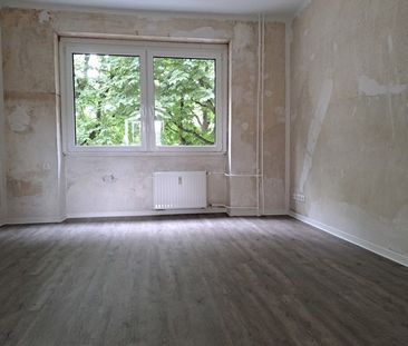 Einziehen und Wohlfühlen - schicke 2-Zimmer-Wohnung mit Vinylboden ... - Foto 1