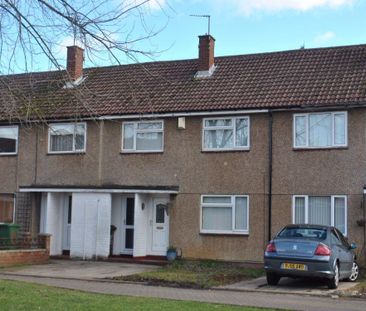 3 bedroom terraced house to rent - Photo 5