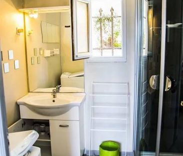 Trois pièces meublé avec jardin de 250m² - Photo 2