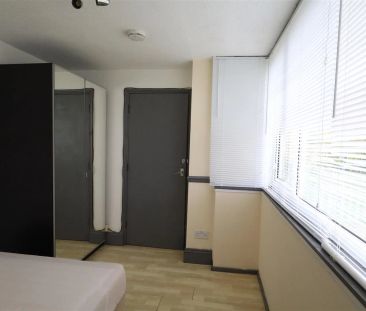 Wellbury Terrace, Hemel Hempstead, HP2 4NX, Hertfordshire - Photo 5