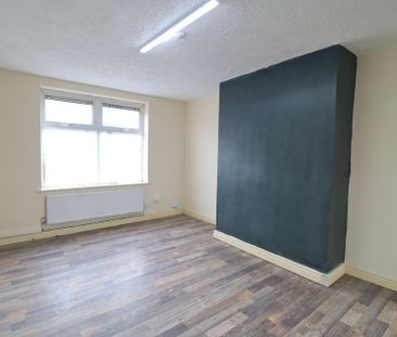 4 bedroom terraced house to rent - Photo 1