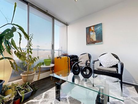 For Lease - 5 Parkway Forest Drive Unit# 817, Toronto, Ontario - Photo 2