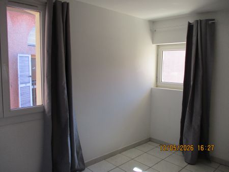 Location Appartement 3 pièces 56m² MARTIGUES 13500 - Photo 5
