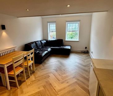 2 Bed Terraced House, Elmgreen Close, E15 - Photo 5