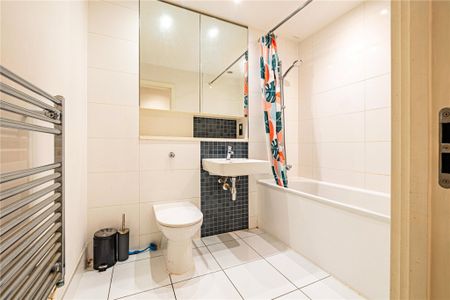 1 bed Flat for rent - Photo 4