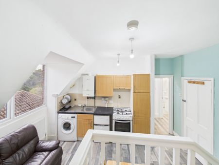 23 Burnt Ash Lane, Bromley, BR1, London - Photo 4