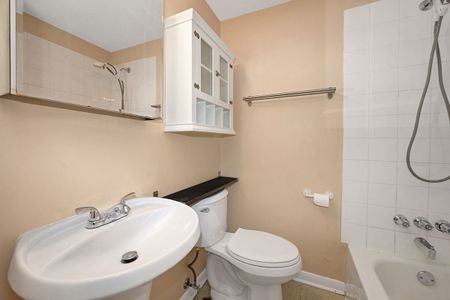 For Lease - 2668 Moncton Road Unit# B, Britannia Heights - Queensway Terrace N and Area, Ontario - Photo 3