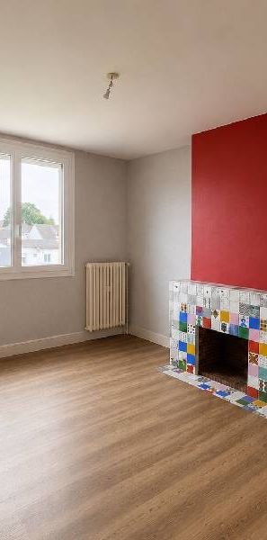 Location Appartement 3 pièces 56m² BRICQUEBEC EN COTENTIN 50260 - Photo 1