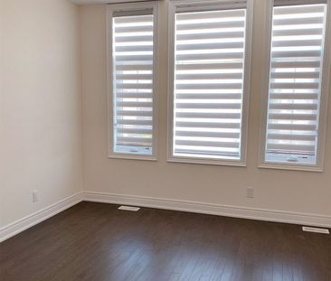 For Lease - 63 Blenheim Circle, Whitby, Ontario - Photo 5