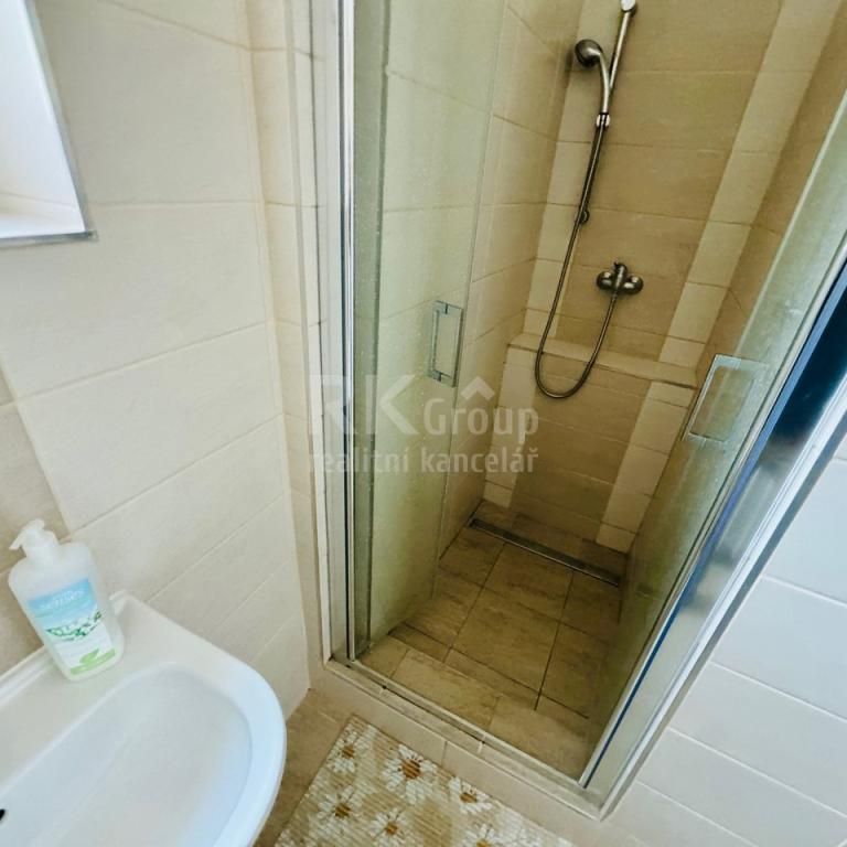 Pronájem pokoje 20 m2 - Fotografie 1
