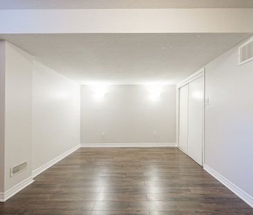 For Lease - 5255 Palmetto Place Unit# 144, Mississauga, Ontario - Photo 2