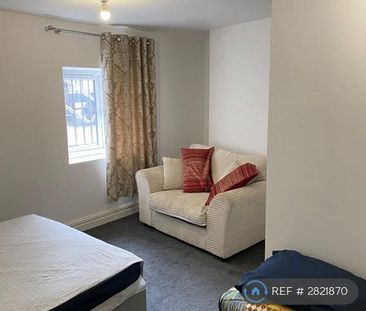 1 bedroom in a house share to rent - Photo 5
