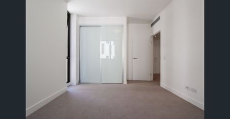Close to USYD, Huge Two Bedder with Garden Views In Harold Park!!! - Photo 5
