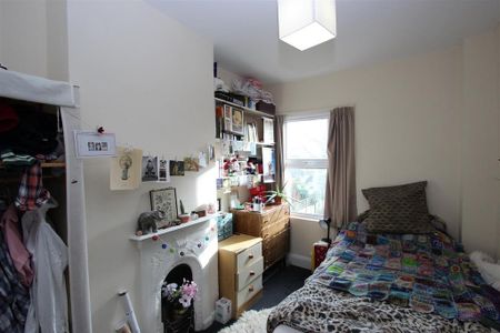 4 bedroom house to rent - Photo 4