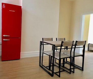 3 bedroom terraced house to rent - Photo 3