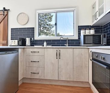 Charming One Bedroom Cabin - Photo 3