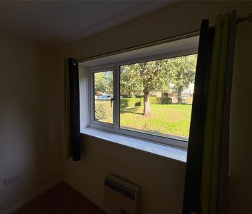 Northcote Road, Ash Vale, Aldershot, Surrey, GU12 - Photo 4