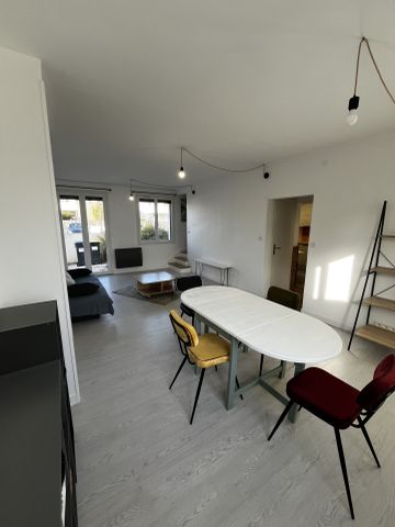 Location Maison 4 pièces 93m² AYTRE 17440 - Photo 2