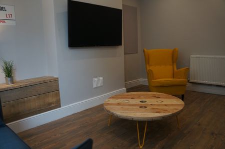 6 Bed Terraced House, Arundel Avenue, L17 - Photo 2