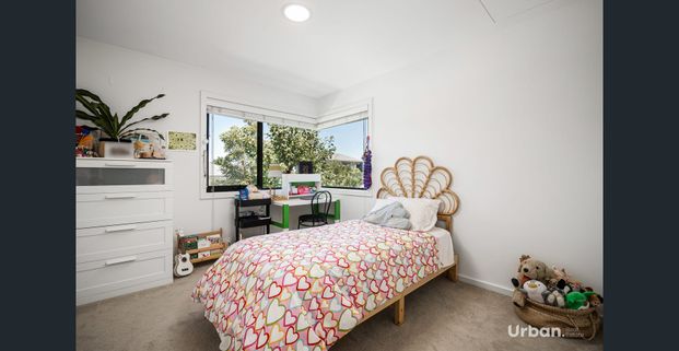 Your Perfect Home In Gledswood Hills - Photo 1