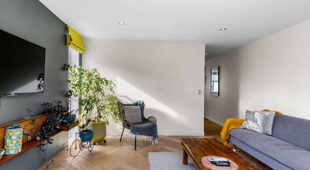 3 Bedroom Townhouse - Photo 5