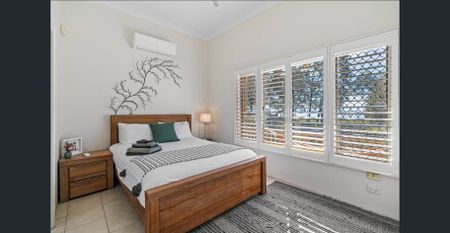 Lakeside Retreat - Photo 4