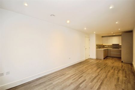 Gaumont Place, London, SW2 4GB - Photo 3
