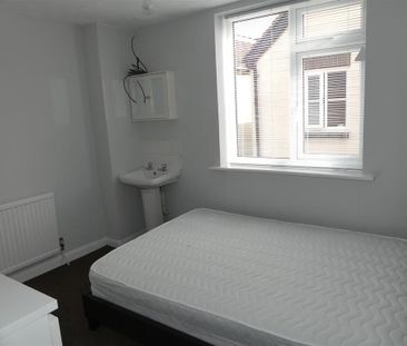 5 bedroom detached house to rent - Photo 5