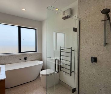 Brand New 3-Bedroom Home in Hanley’s Farm – Ready - Photo 4