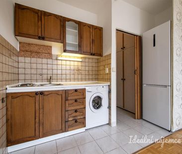 Pronájem bytu 1+kk 24 m2 - Fotografie 3
