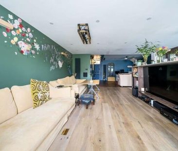 3 Bed Semi-Detached House, Canberra Road, SE7 - Photo 6