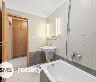 Pronájem bytu 1+kk 29 m² - Fotografie 3