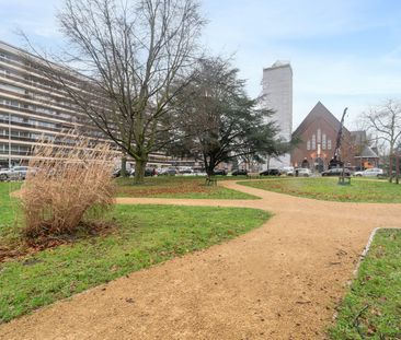 Instapklaar appartement met 2 slpks in centrum Hasselt - Photo 4