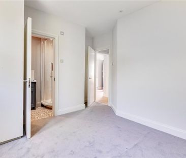 4 bedroom apartment to rent - Photo 3