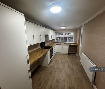 3 bedroom terraced house to rent - Photo 1